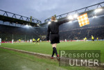 Fussball 1. Bundesliga: Dortmund - Gladbach, Linienrichter Feature