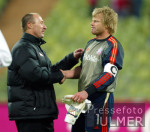 Wolf und Kahn beim Shakehands nach dem Spiel
