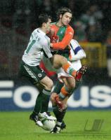 Fussball CL: Bremen - Athen, Zweikampf