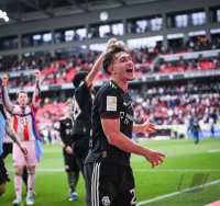 Fussball 1. Bundesliga  Saison  2025/2026  28. Spieltag SC Freiburg - FC Bayern Muenchen