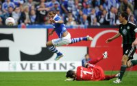 Fussball: 1. Bundesliga Saison 2010/2011: Schalke 04 - VfL Wolfsburg