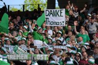 Fussball 1. Bundesliga  Saison  2012/2013: SV Werder Bremen Fans bedanken sich bei Ex Trainer Thomas Schaaf