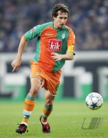Fussball 1. Bundesliga: Bremen, BAUMANN Einzelaktion am Ball