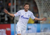 Fussball 1. Bundesliga  Saison 2010/2011 Klaas Jan Huntelaar (FC Schalke 04)