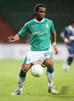 Fussball Champions League: Bremen, ALBERTO Einzelaktion