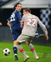 FUSSBALL UEFA CUP: Schalke - Paris