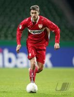 Fussball 1. Bundesliga: Stuttgart, DELPIERRE Einzelaktion