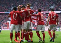 Fussball 1. Bundesliga Saison 16/17: FC Bayern Muenchen - FC Schalke 04