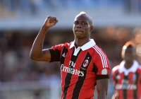 FUSSBALL SERIE A 2012/2013: JUBEL Mario Balotelli (AC Mailand)