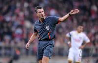 Fussball 1. Bundesliga : Schiri Knut Kircher