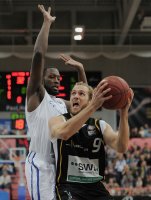Basketball 1. Bundesliga 2011/2012:  Walter Tigers Tuebingen - Fraport Skyliners Frankfurt