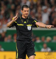 Fussball International  Testspiel: Schiedsrichter Viktor Kassai