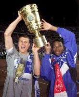 Fussball DFB  Pokalfinale in Berlin 2000/2001: FC Schalke 04 - Union Berlin