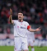 FUSSBALL   CHL 09/10  Mark van Bommel (FCB)