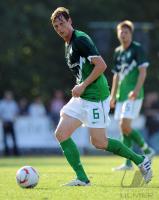 Fussball 1. Bundesliga, Saison 2010/2011, Werder Bremen: BOROWSKI Einzelaktion