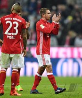 Fussball 1. Bundesliga Saison 16/17: FC Bayern Muenchen - FC Schalke 04