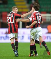 FUSSBALL SERIE A:  Ignazio Abate und Montolivo Riccardo (v. li., AC Mailand)