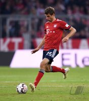 Fussball 1. Bundesliga Saison 18/19: FC Bayern Muenchen - FC Augsburg