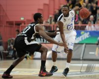 Basketball 1. Bundesliga 2011/2012:  Walter Tigers Tuebingen - Fraport Skyliners Frankfurt