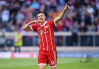 Fussball 1. Bundesliga Saison 17/18: FC Bayern Muenchen - SC Freiburg
