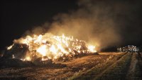 Brand eines Strohlagers bei Neustetten - Wolfenhausen