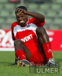 Fussball 2. Bundesliga: RWO, Tieku am Boden