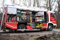 UNFALL auf der L 385 Ofterdingen - Dettingen: Ein LKW kippt Diesel droht in den Katzenbach zu laufen