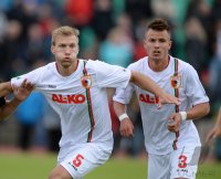 FUSSBALL 1. Bundesliga 2013/2014: Ragnar Klavan (FC Augsburg) und Philip Ronny (FC Augsburg)