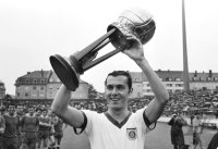 Fussball 1. Bundesliga Saison 1968/1969: Ehrung Beckenbauer Fussballer des Jahres