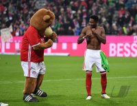 Fussball 1. Bundesliga Saison 16/17: FC Bayern Muenchen - Borussia Moenchengladbach