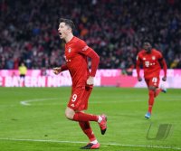 Fussball 1. Bundesliga Saison 19/20: FC Bayern Muenchen - SC Paderborn
