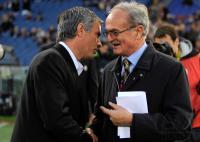 FUSSBALL SERIE A: Trainer Jose Mario Santos Mourinho (li, Inter) mit Sandro Mazzola