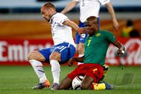 FUSSBALL WM 2010, VORRUNDE:  Kamerun - Holland