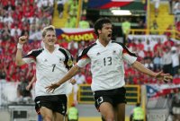 Fussball INTERNATIONAL EURO 2004 Deutschland - Tschechien