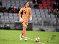 Fussball 1. Bundesliga Saison 21/22: FC Bayern Muenchen - Arminia Bielefeld