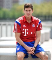 FUSSBALL 1. Bundesliga 14/15: Robert Lewandowski (FC Bayern Muenchen)