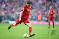 Fussball 1. Bundesliga Saison 15/16: FC Bayern Muenchen - VfB Stuttgart