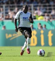 Fussball DFB Pokal : Darlington Omodiagbe (Burghausen)
