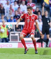 Fussball 1. Bundesliga Saison 17/18: FC Bayern Muenchen - SC Freiburg
