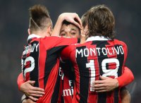 FUSSBALL SERIE A:  JUBEL mit Stephan El Shaarawy, Robinho, Montolivo Riccardo  (v. li., AC Mailand)