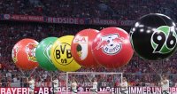Fussball 1. Bundesliga Saison 17/18: FC Bayern Muenchen - Bayer 04 Leverkusen