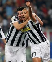 FUSSBALL SERIE A: JUBEL JUVENTUS TURIN ;  Iaquinta  und  Trezeguet