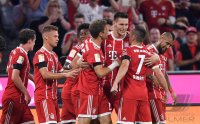Fussball 1. Bundesliga Saison 17/18: FC Bayern Muenchen - Bayer 04 Leverkusen