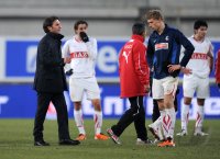 Fussball 1. Bundesliga : (v. li.) Enttaeuschung nach dem Spiel Trainer Bruno Labbadia,  Pavel Pogrebnyak