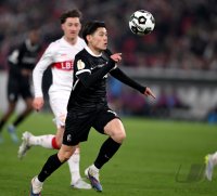 Fussball DFB Pokal  Halbfinale  2025/2026  23.04.2026VfB Stuttgart - SC Freiburg , EINZELBILD, EINZELN, AKTION, EINZELSPIELER, FREISTELLER, GANZE FIGUR, GANZFIGUR, GANZE_FIGURAKTION