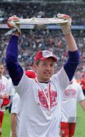 Fussball 1. Bundesliga : DEUTSCHER MEISTER FC Bayern Muenchen; Torwart  Butt  mit Meisterschale