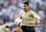 Fussball 1. Bundesliga: Bayern, HASHEMIAN Einzelaktion