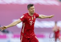 Fussball 1. Bundesliga Saison 20/21: JUBEL Lewandowski (FC Bayern Muenchen)