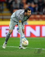 Fussball: Europa League Saison 2012/2013: Torwart Handanovic Samir (Inter Mailand)