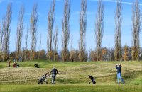 Golfer auf Anlage des Golfclub Schloss Kressbach in Tuebingen